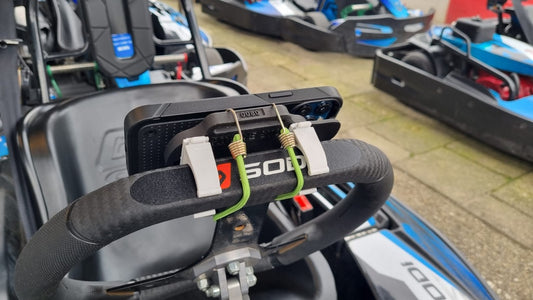 Deux attaches pour volant type Sodi Sport